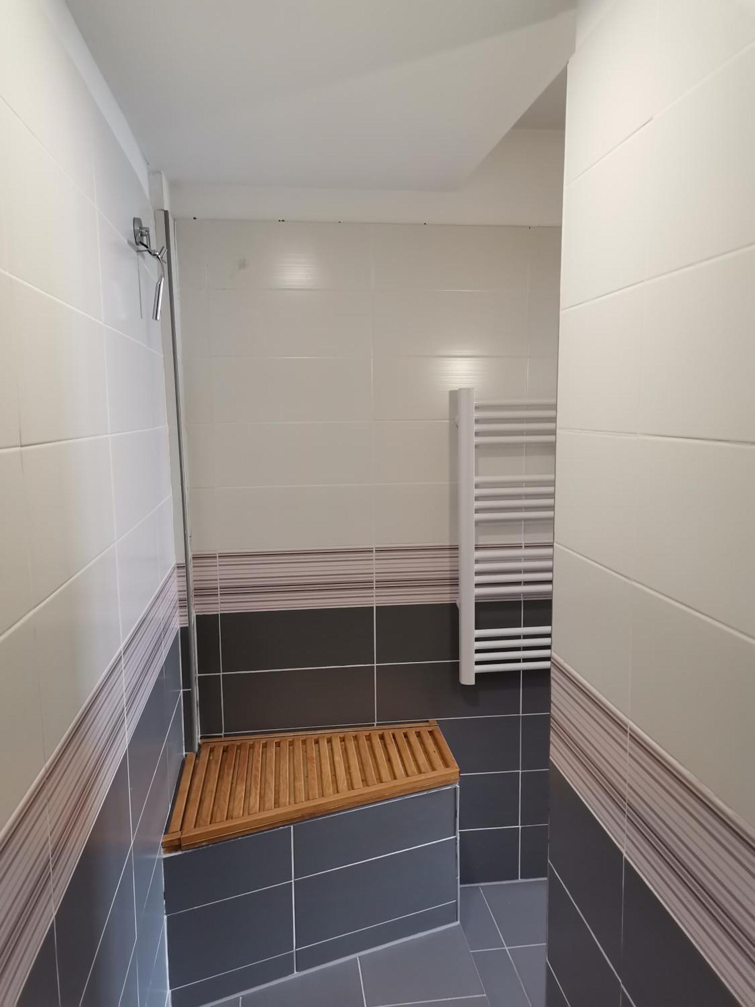 La Ruche Cantalienne Saint-Etienne-de-Chomeil Zimmer foto